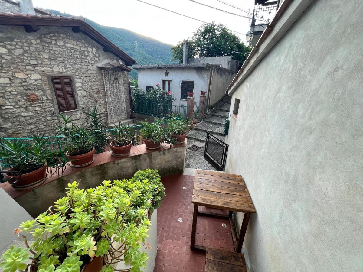 Appartamento A Valle San Martino Di ספולטו מראה חיצוני תמונה